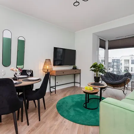 In With Free Access To The Gym And Parking By Renters グダニスク