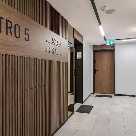 アパート In With Free Access To The Gym And Parking By Renters *