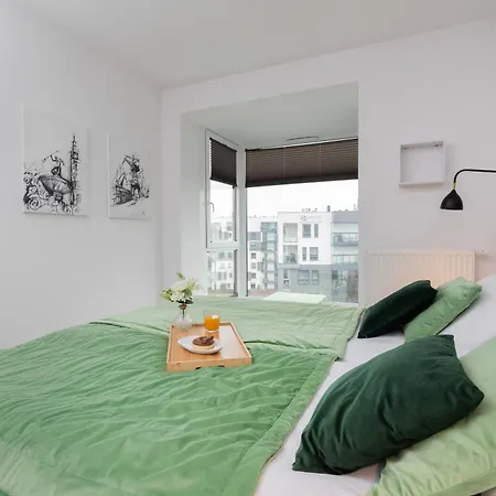 In With Free Access To The Gym And Parking By Renters グダニスク